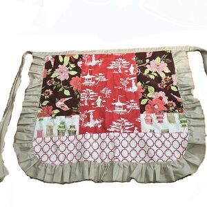 Vintage Japanese Half apron! In this beautiful fabric with ruffle trim!